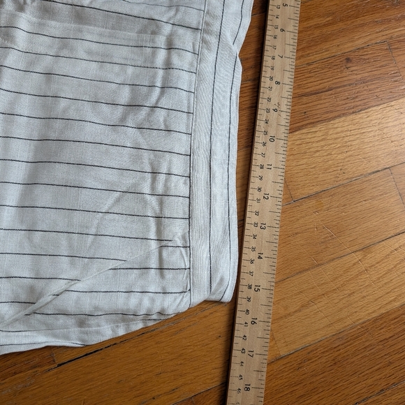 Nwt Steve Madden High Waist Pinstripe Shorts - Picture 9 of 12